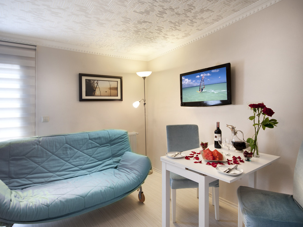 About lemon residence